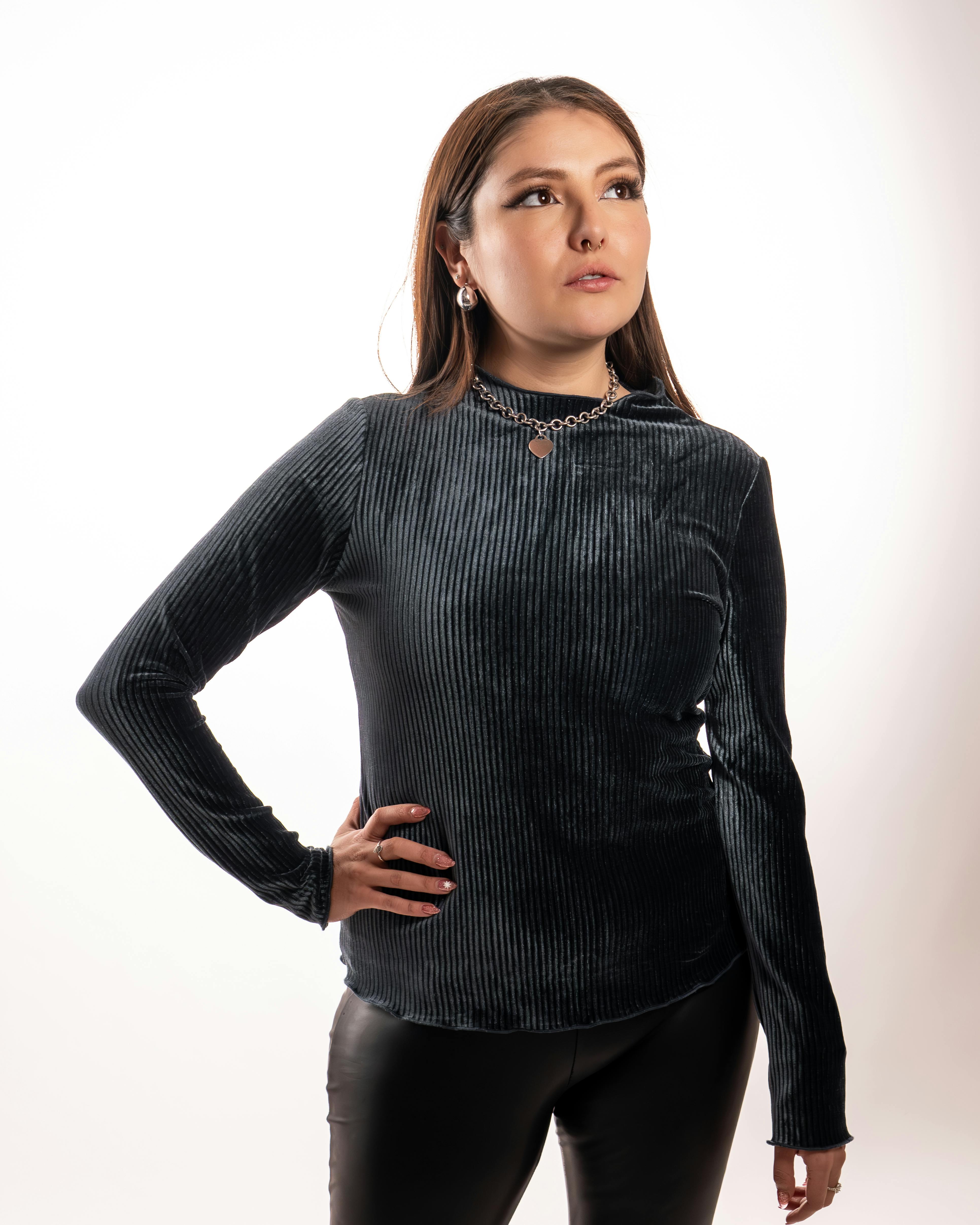 《城市边缘的夏天》海报